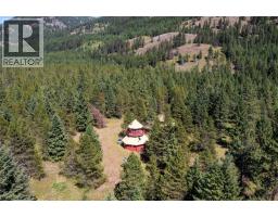 5pc Bathroom - 6055 Kettle River Forestry Service Road, Westbridge, BC V0H1Y0 Photo 14