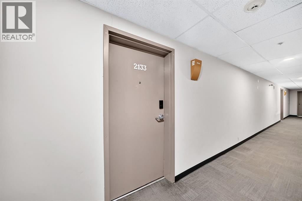 #2133 700 Willowbrook Road NW - 2