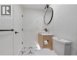 201 1301 Hillside Ave, Victoria, BC V8T2B3 Photo 11