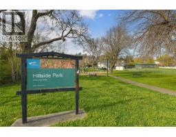 201 1301 Hillside Ave, Victoria, BC V8T2B3 Photo 22