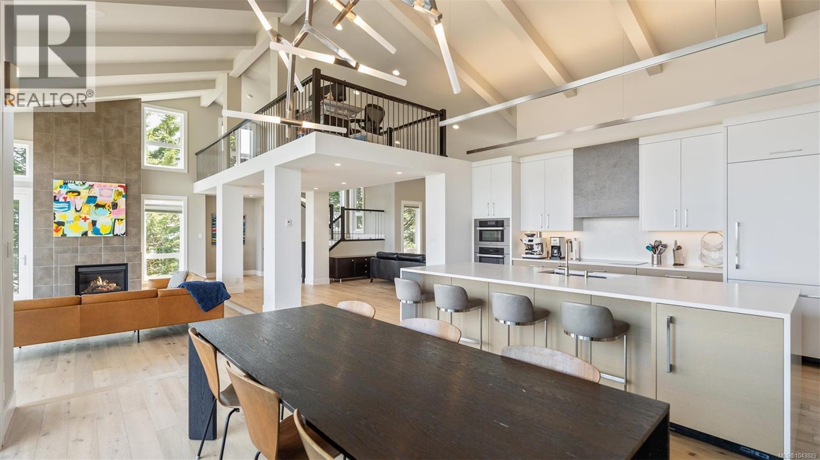  141 Denison Road, Oak Bay