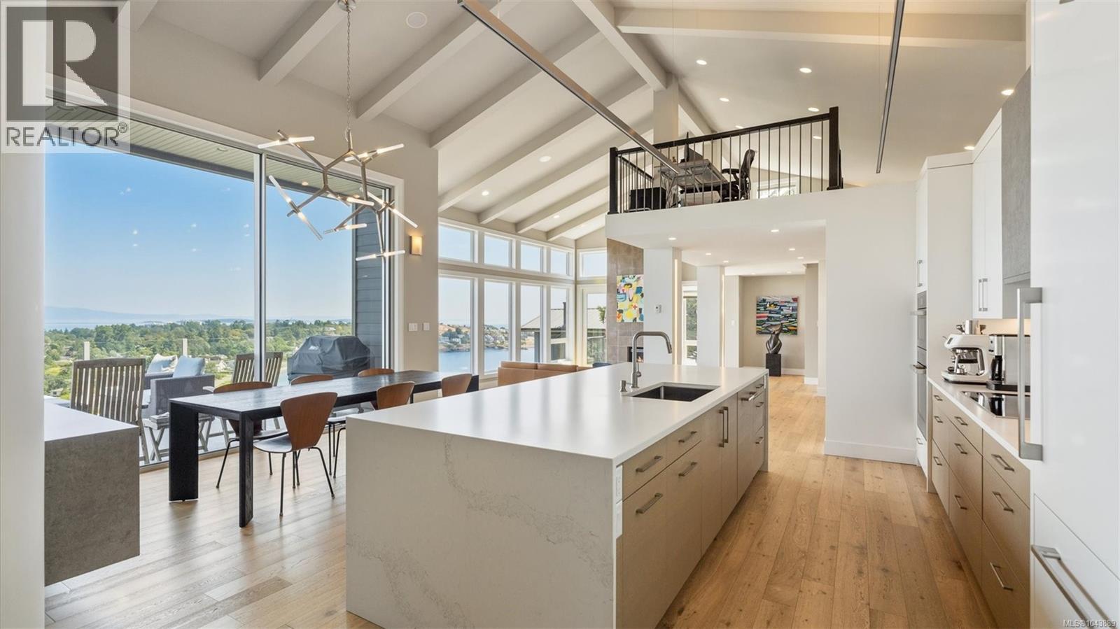  141 Denison Road, Oak Bay