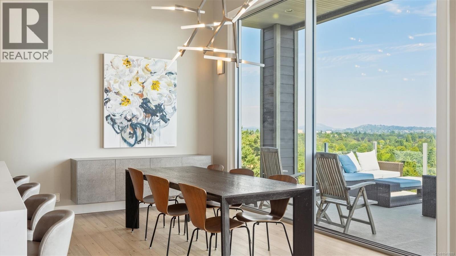  141 Denison Road, Oak Bay