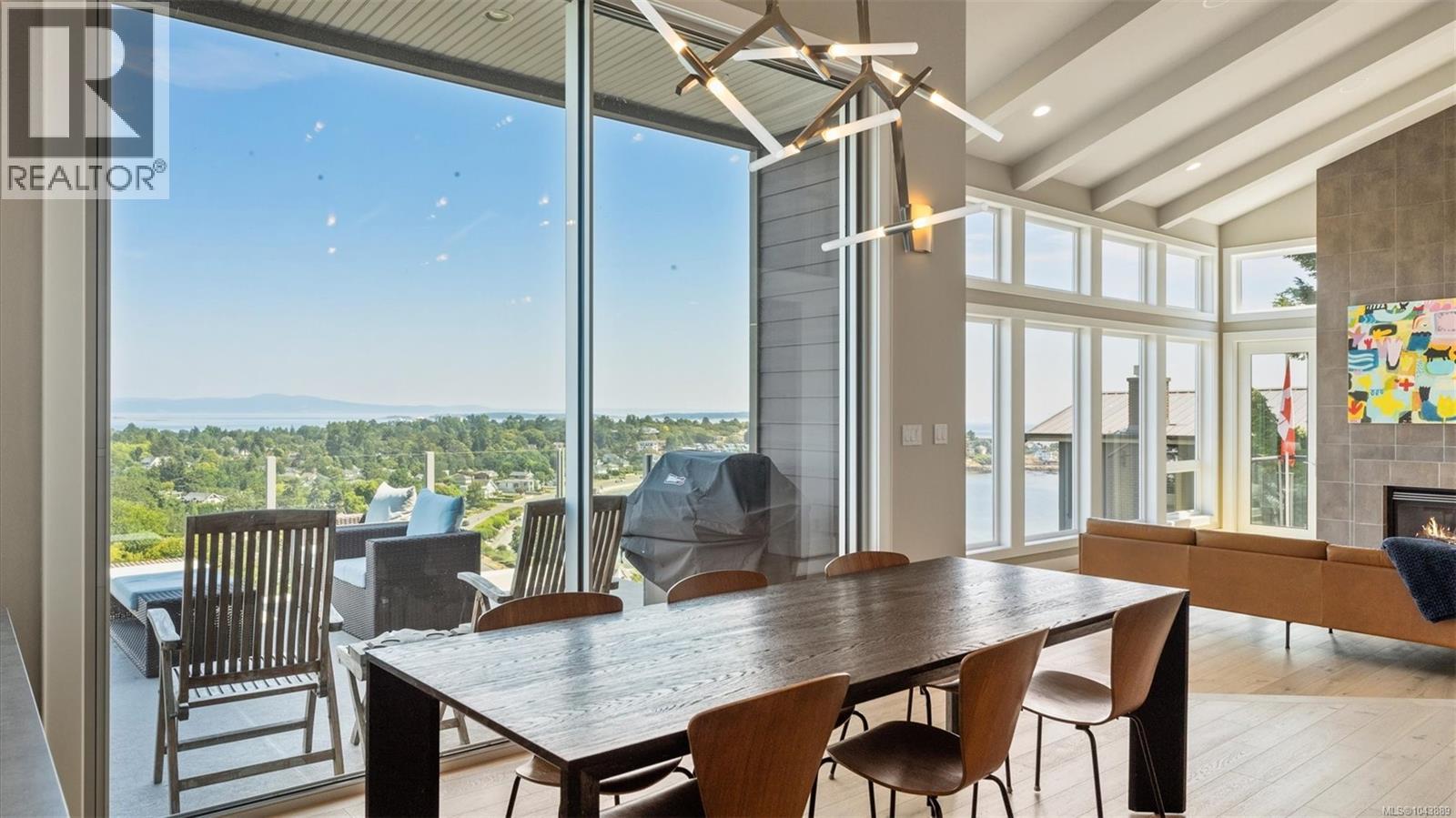  141 Denison Road, Oak Bay
