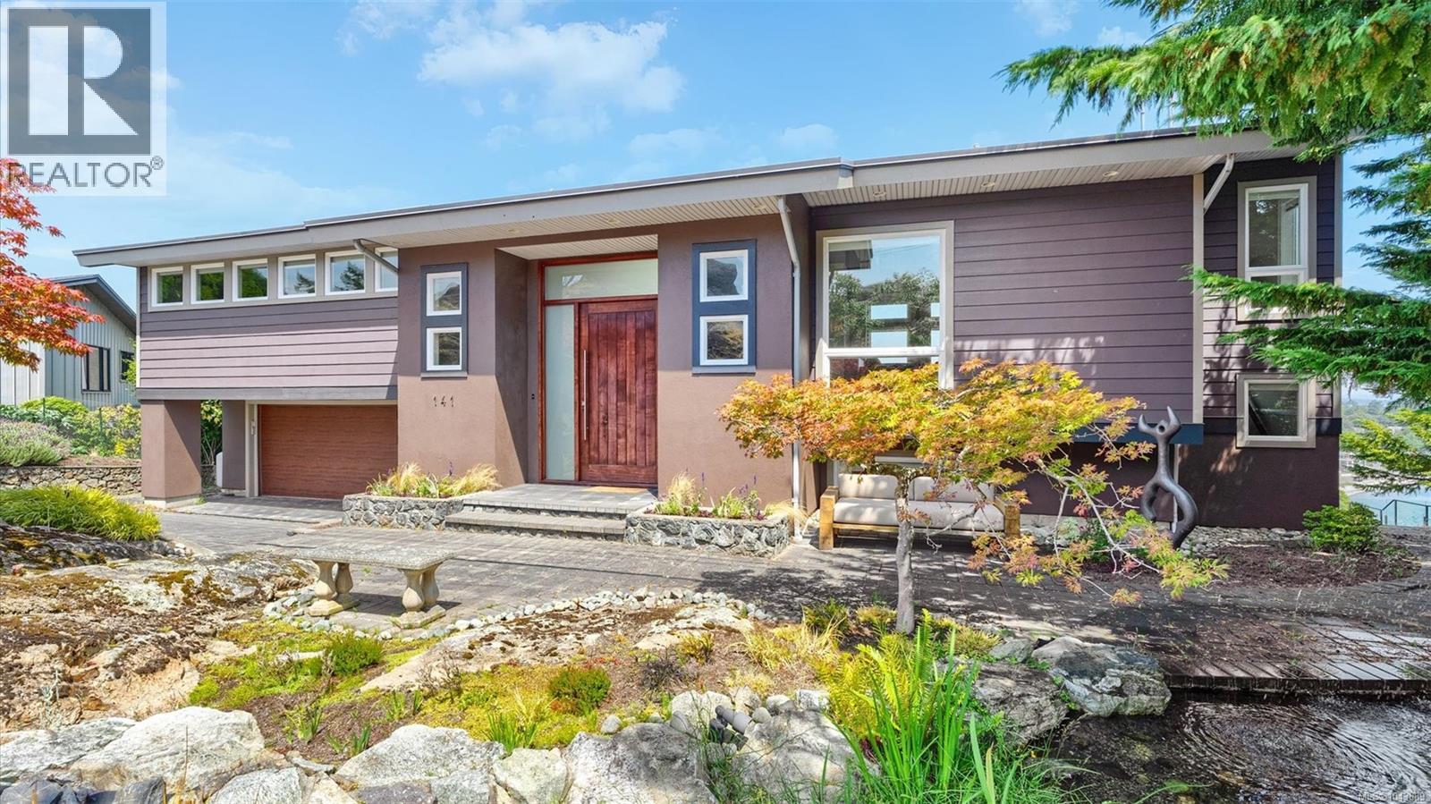  141 Denison Road, Oak Bay