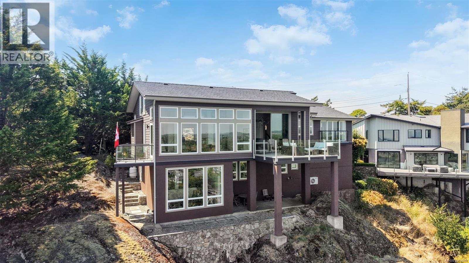  141 Denison Road, Oak Bay