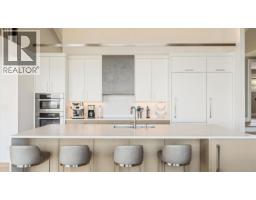 Kitchen - 141 Denison Rd, Oak Bay, BC V8S4K2 Photo 14