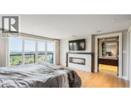 141 Denison Rd, Oak Bay, BC V8S4K2 Photo 25