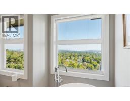 141 Denison Rd, Oak Bay, BC V8S4K2 Photo 31