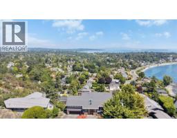 141 Denison Rd, Oak Bay, BC V8S4K2 Photo 69