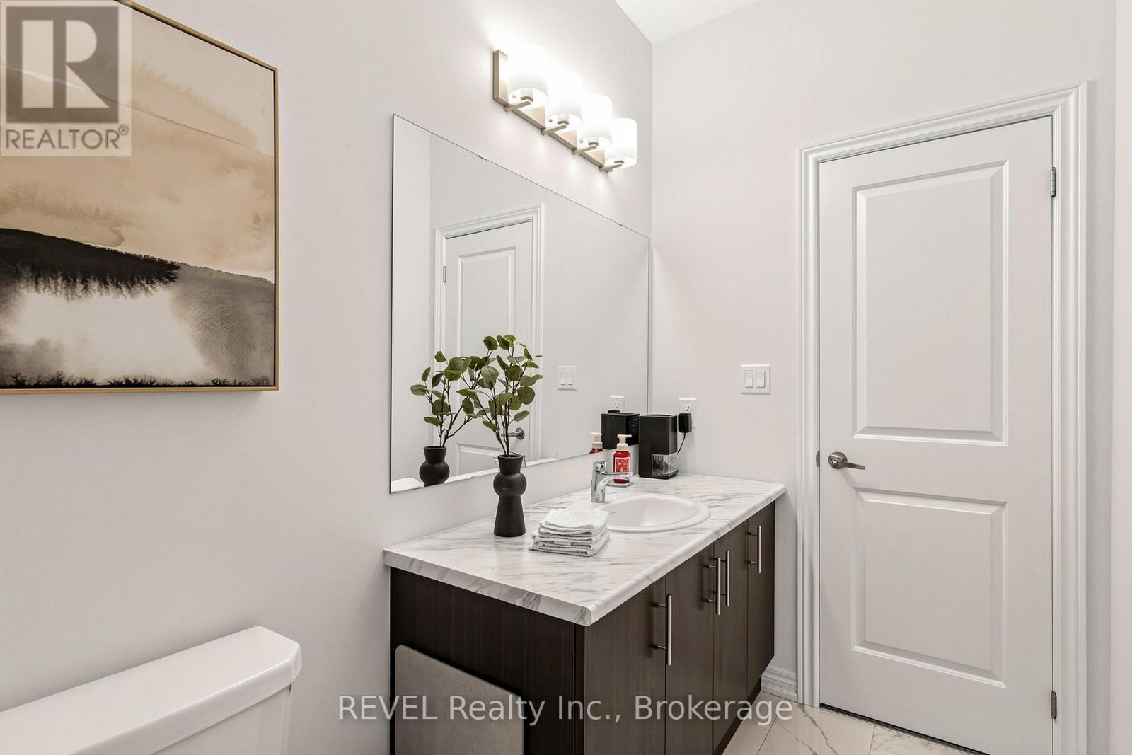 993 LOCKIE DRIVE - 35