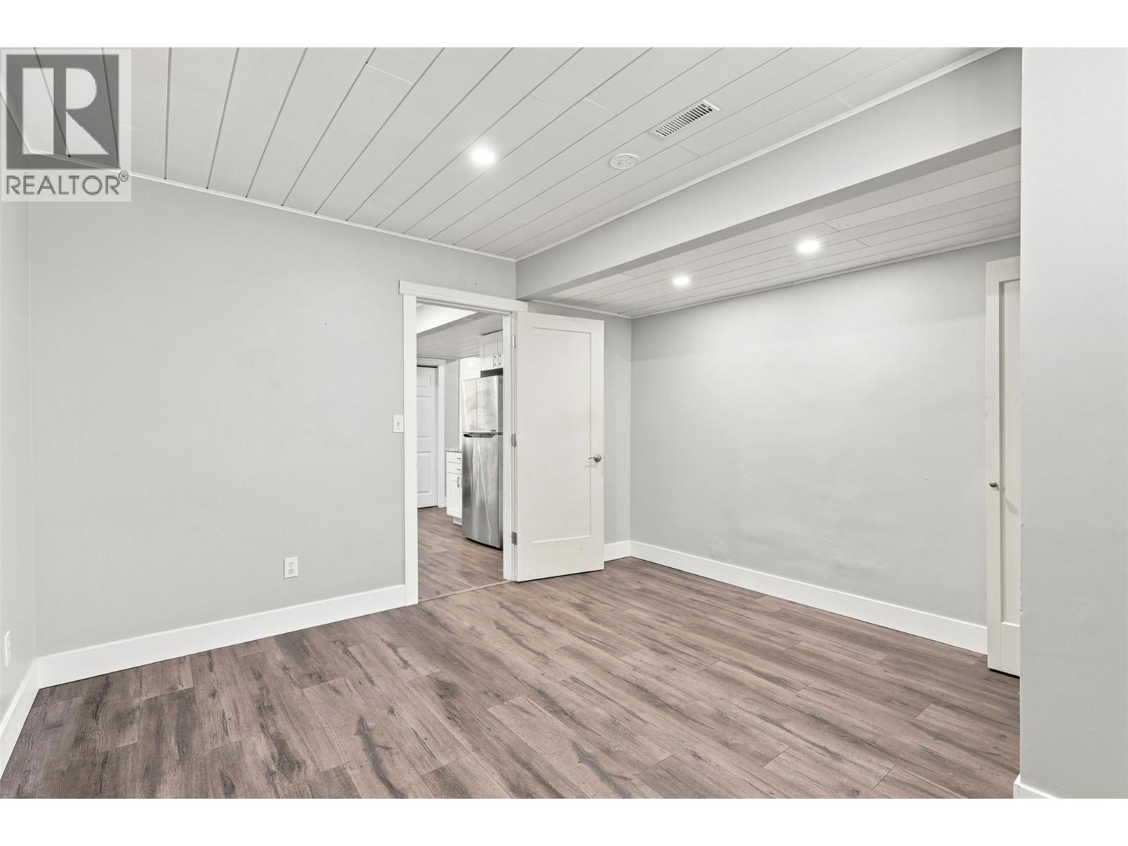 311 GLENEAGLES Drive - 15