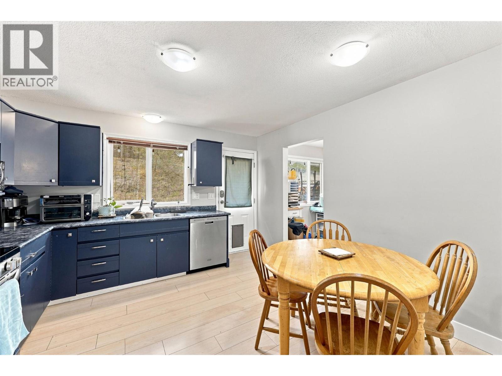 311 GLENEAGLES Drive - 22