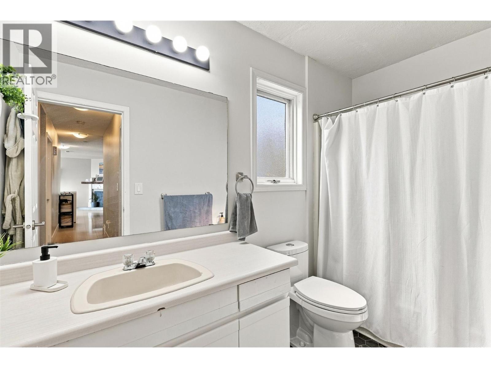 311 GLENEAGLES Drive - 25