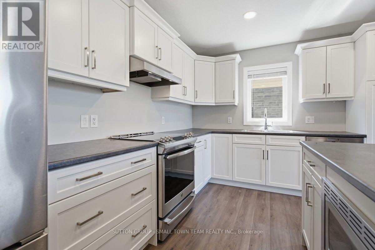 122 GILMOUR DRIVE - Image 18