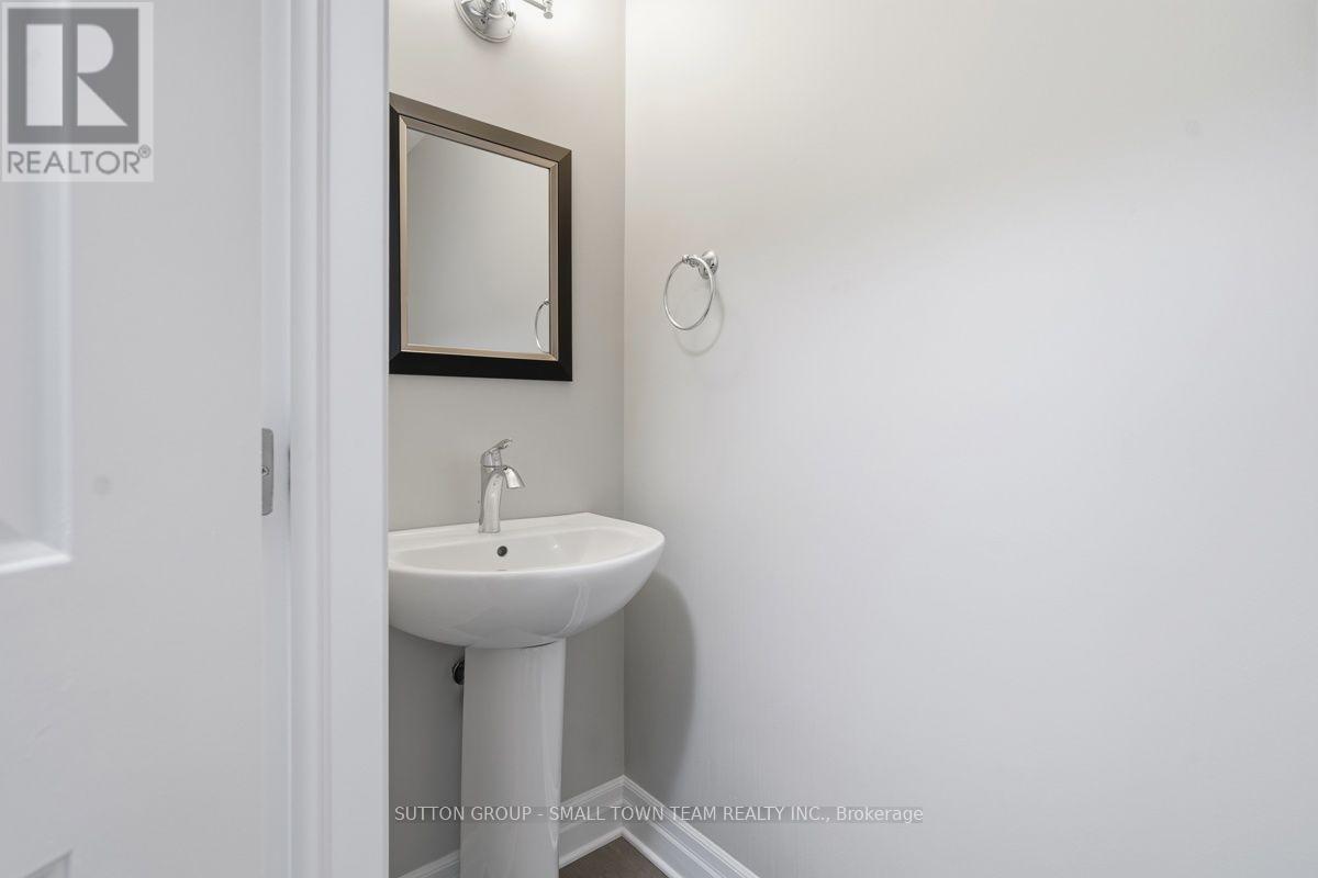 122 GILMOUR DRIVE - Image 23