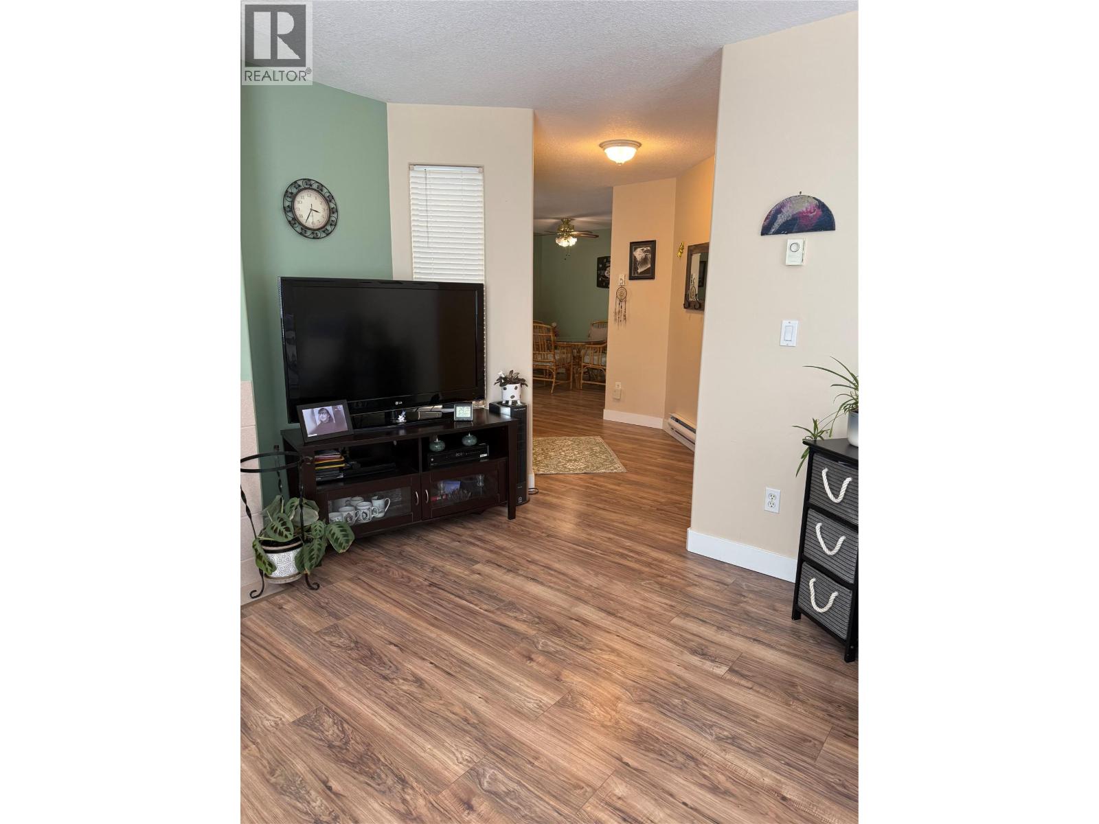 #200 743 Okanagan Avenue - 14