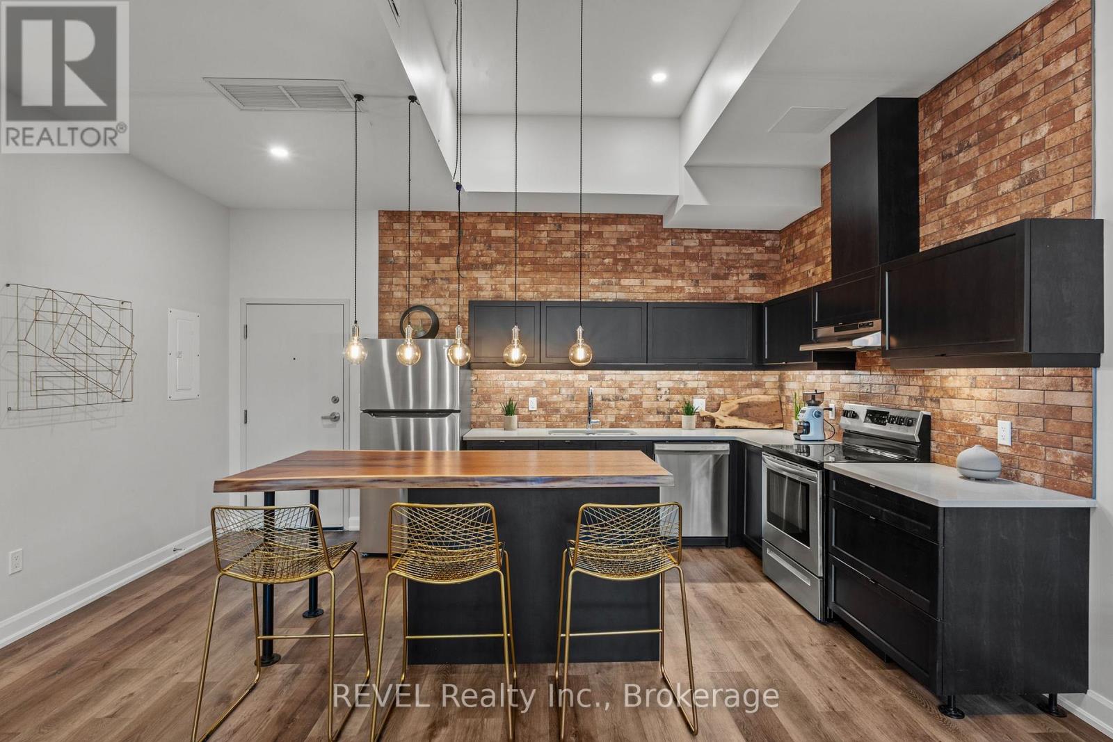 #3 405 MERRITT STREET - Image 10