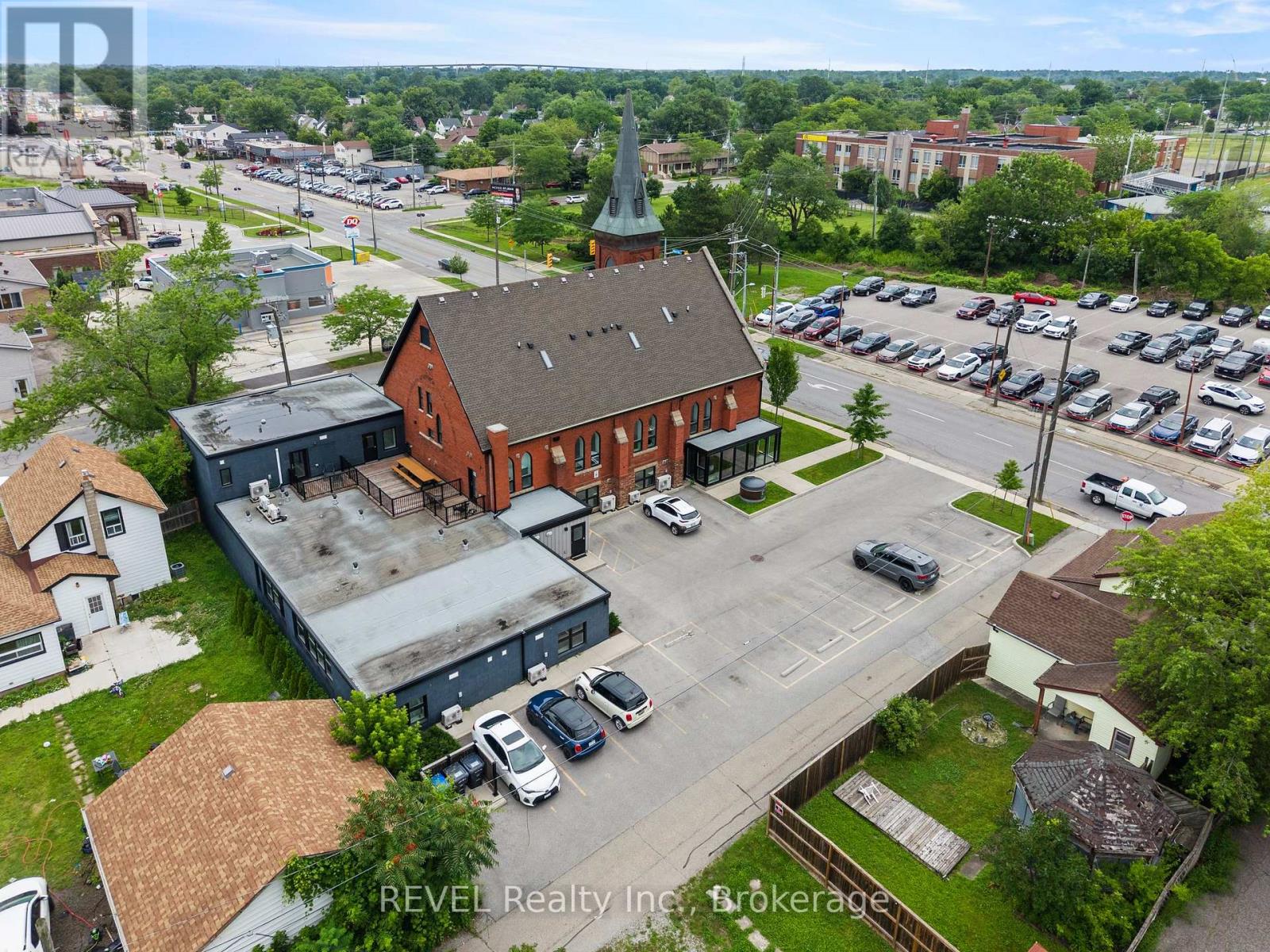 #3 405 MERRITT STREET - Image 34