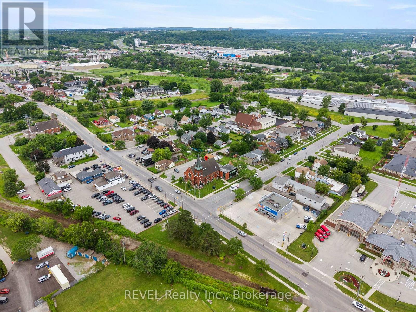 #3 405 MERRITT STREET - Image 35