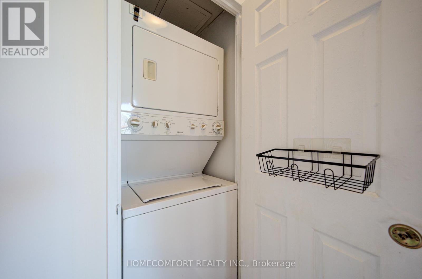 #312 18 PARKVIEW AVENUE - 23