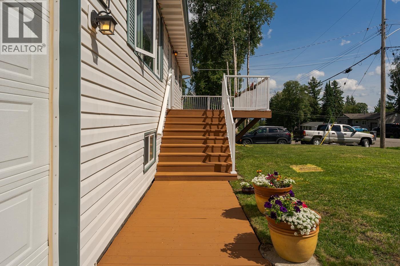 2314 GLENNGARRY ROAD - 3