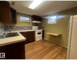 9828 84 Av Nw, Edmonton, AB T6E2G2 Photo 9
