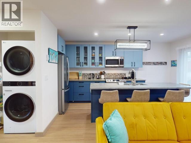 3465 OAK STREET - 15