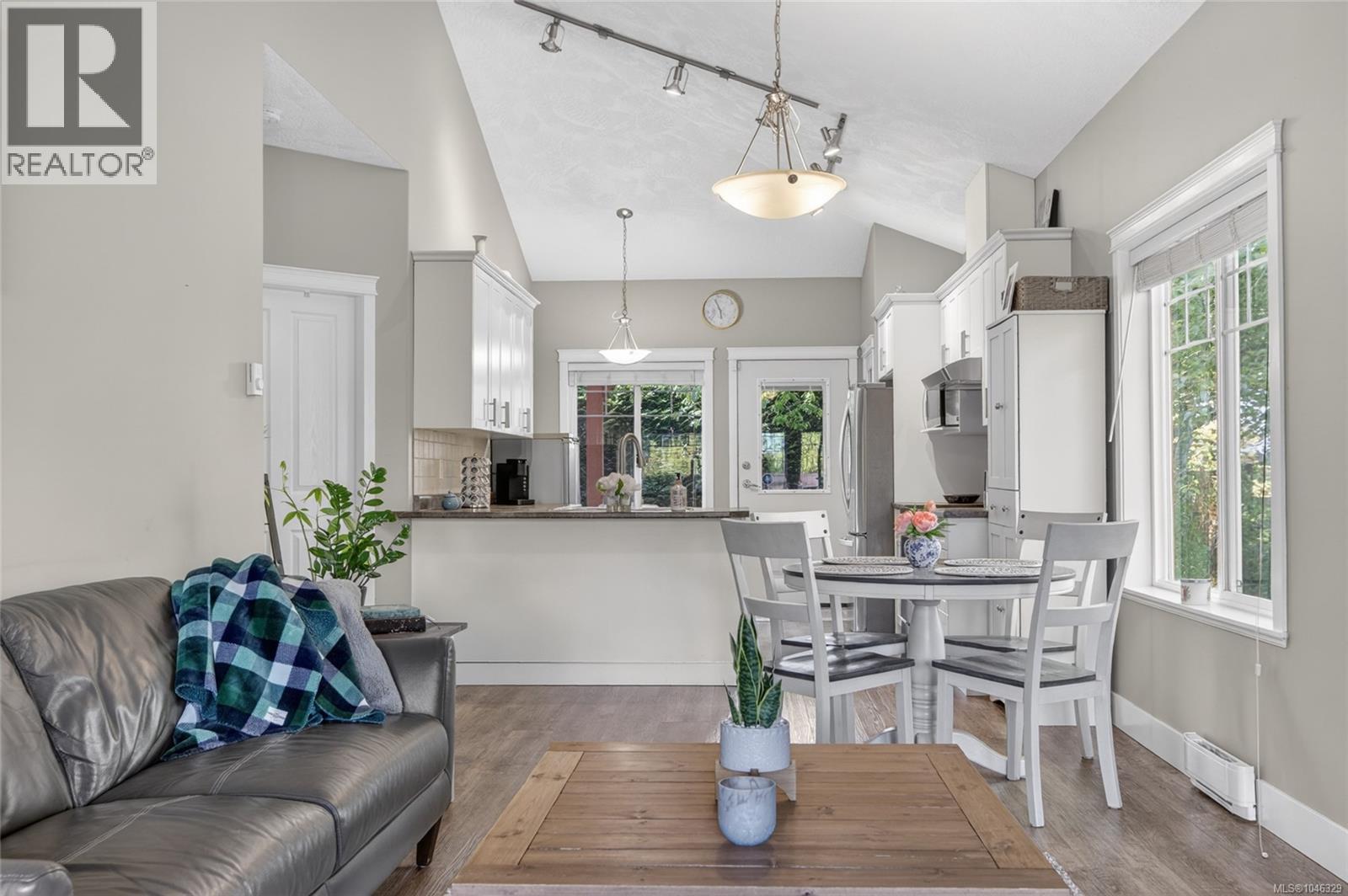 #413 930 Braidwood Rd - 17