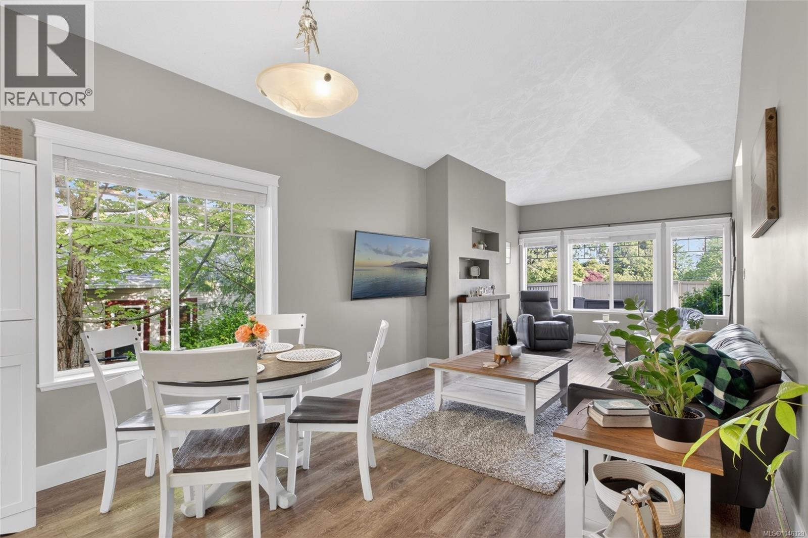 #413 930 Braidwood Rd - 5