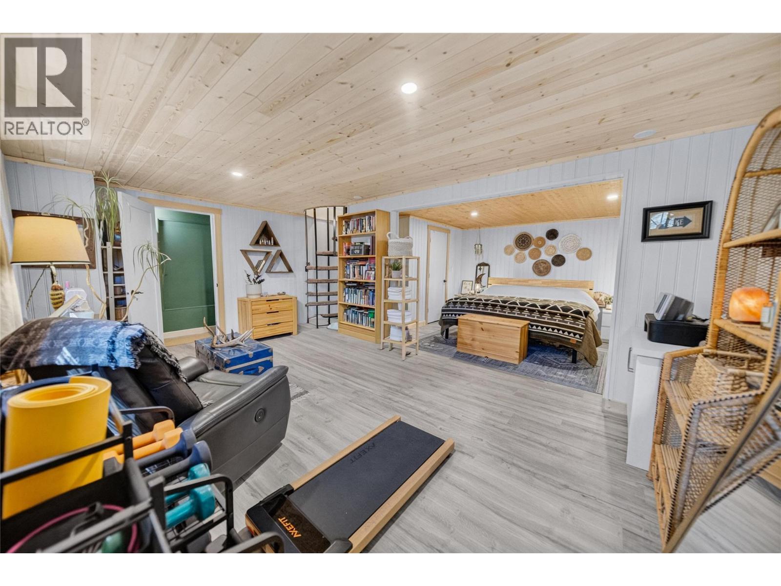 6740 Rosen Lake Road - 31