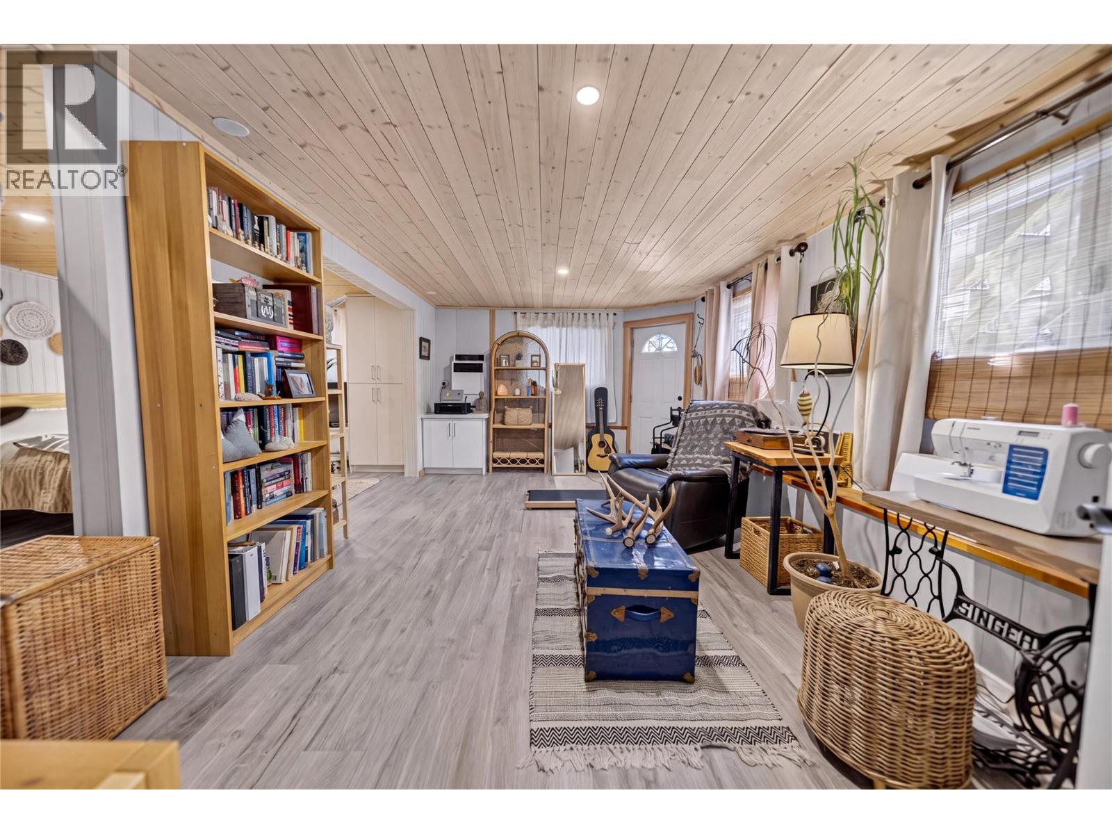 6740 Rosen Lake Road - 34