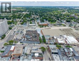 196 Christina Street North, Sarnia, ON N7T5V3 Photo 21