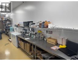 D111 - 15480 Bayview Avenue, Aurora, ON L4G7J1 Photo 9