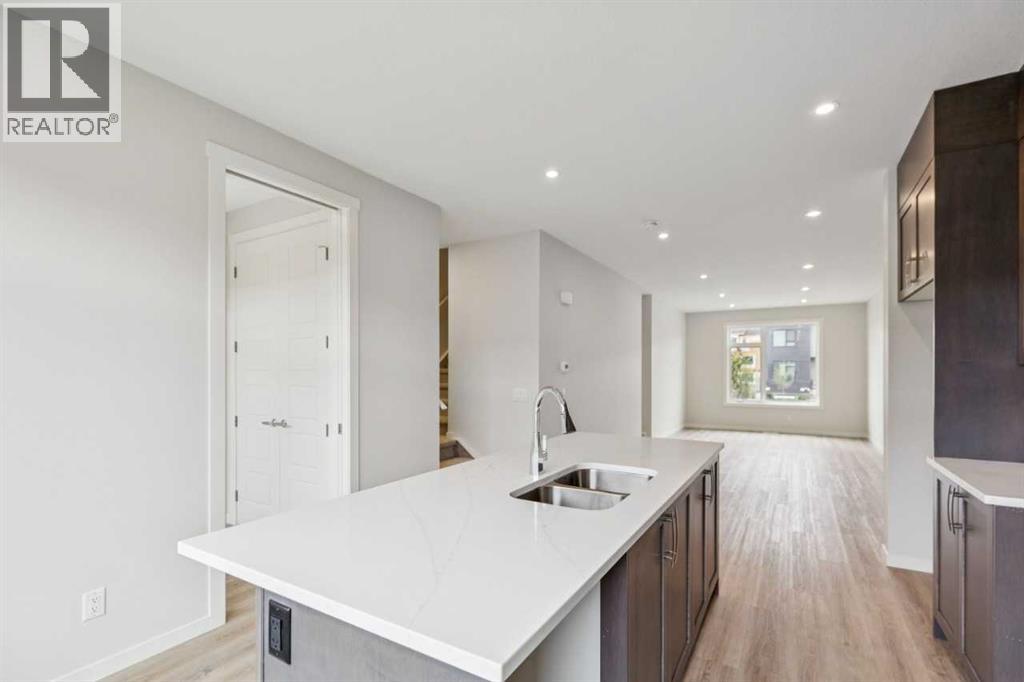 225 Vantage Drive - Image 15