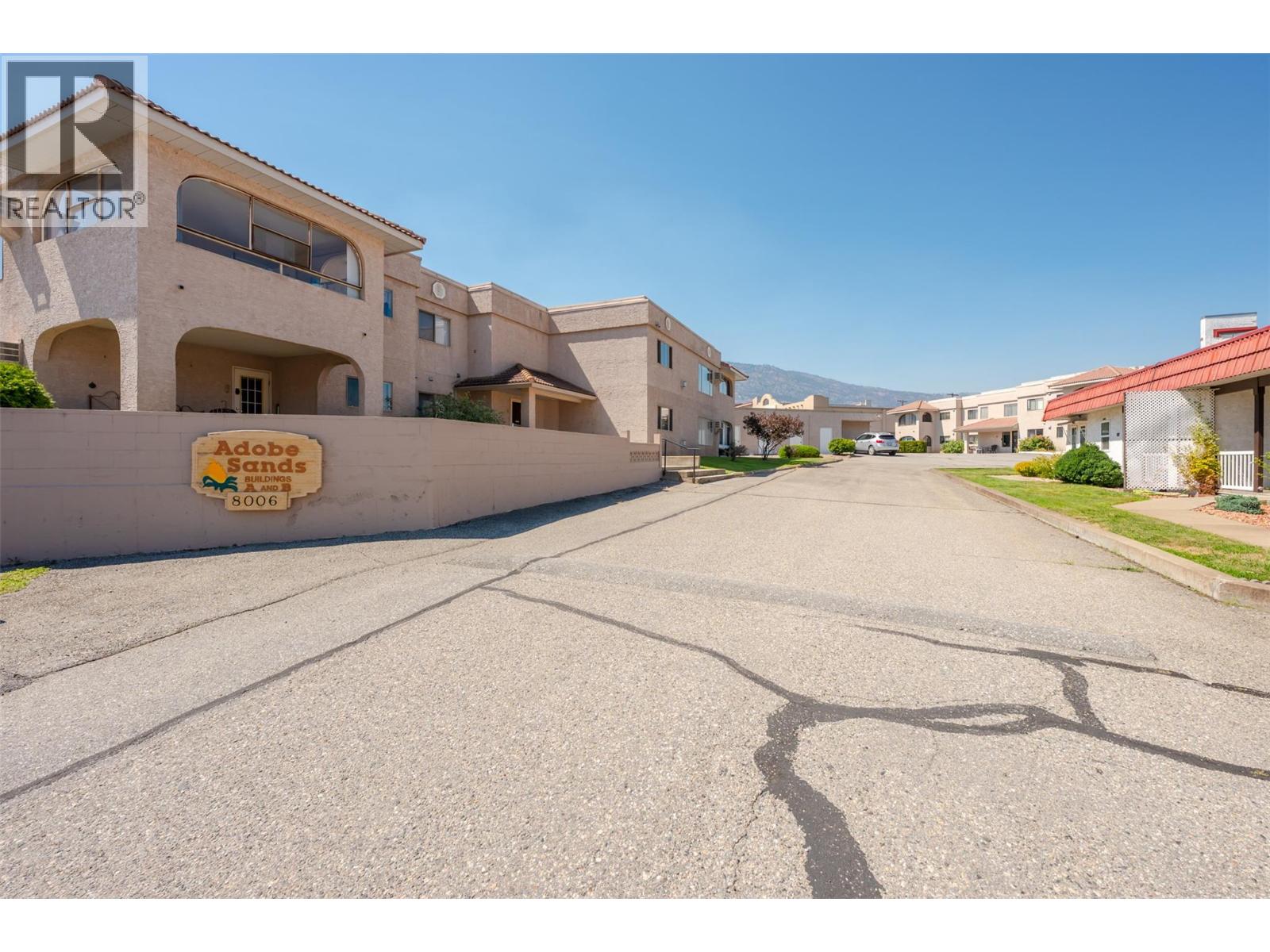 #104B 8006 VEDETTE Drive - 36