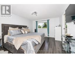 17 Clover Avenue, Barrie, ON L4N3M7 Photo 11