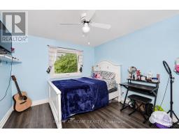 Bedroom 5 - 17 Clover Avenue, Barrie, ON L4N3M7 Photo 9