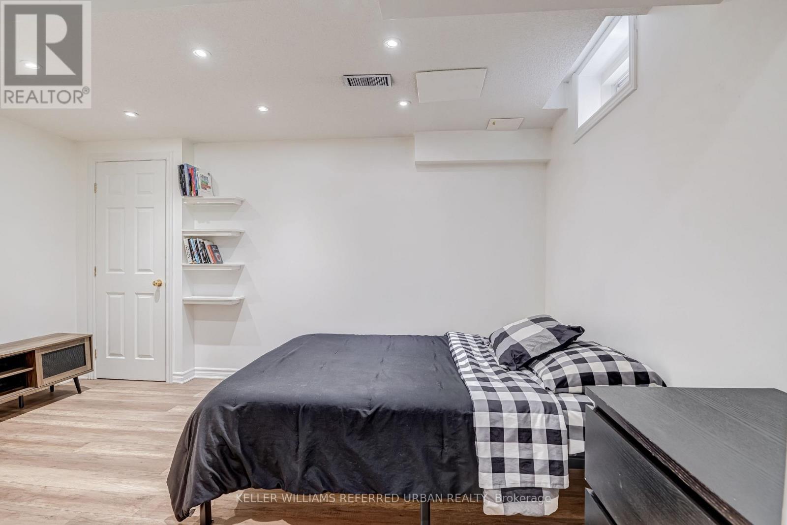 9 STONE STREET - 41