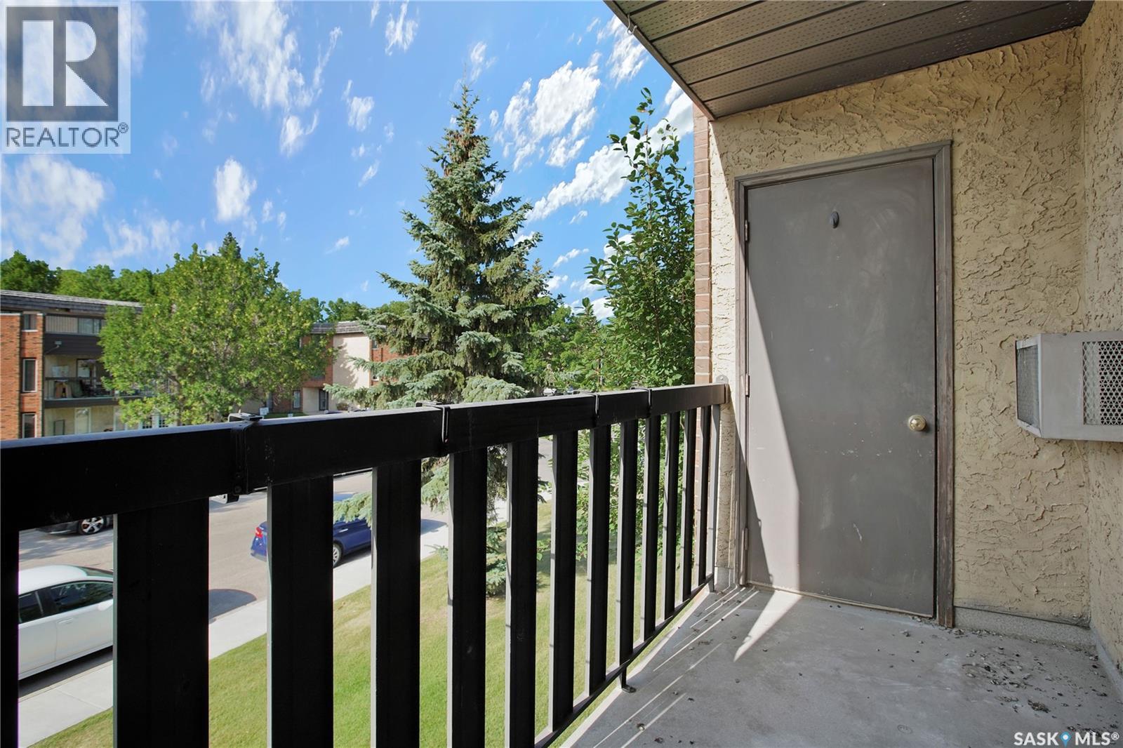 #202 403 Tait COURT - 16