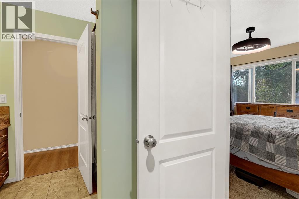 9708 77 Avenue - Image 18