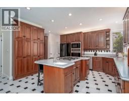 2pc Bathroom - 938 Governor's Road, Dundas, ON L9H5E3 Photo 12