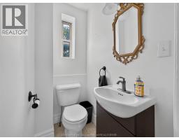 2pc Bathroom - 598 Park Avenue, Chatham, ON N7M1X2 Photo 13