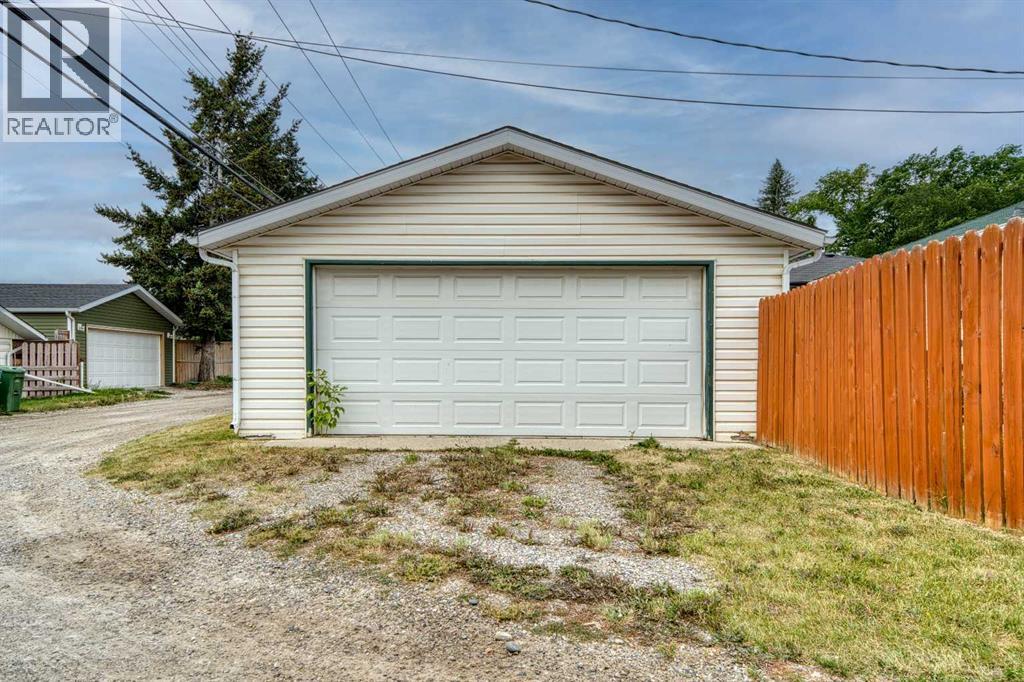 4511 41 Avenue SW - Image 35