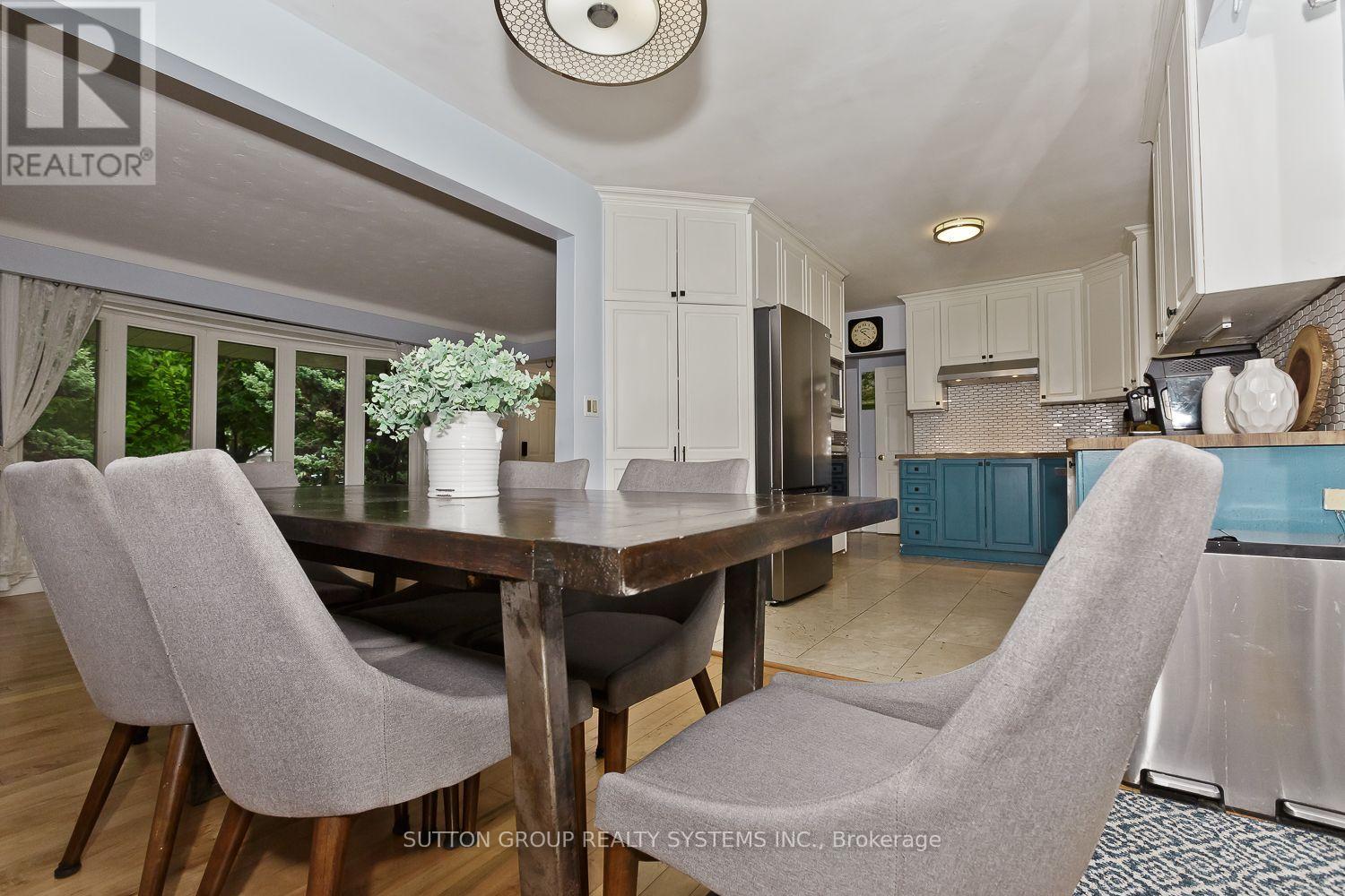 55 RICHELIEU DRIVE - 13