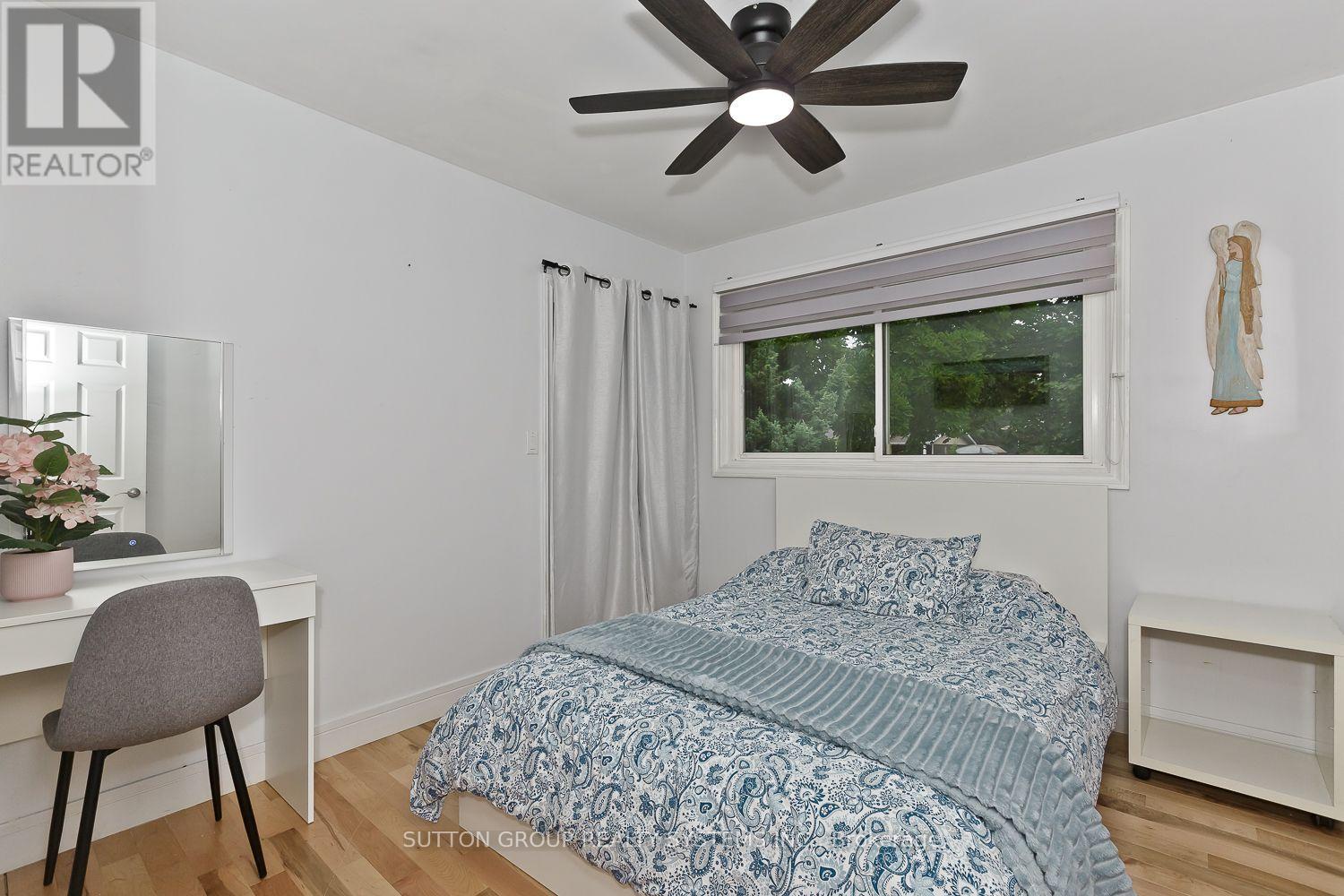 55 RICHELIEU DRIVE - 19