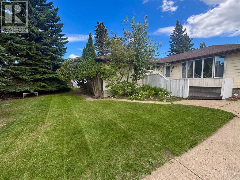 9827 105 Avenue - Photo 22