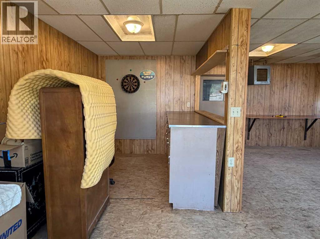 222 6 Street North - Photo 36