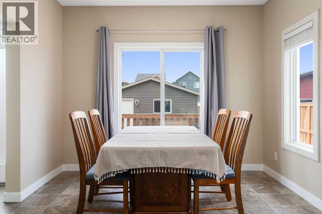 2449 Ravenswood View SE - 18