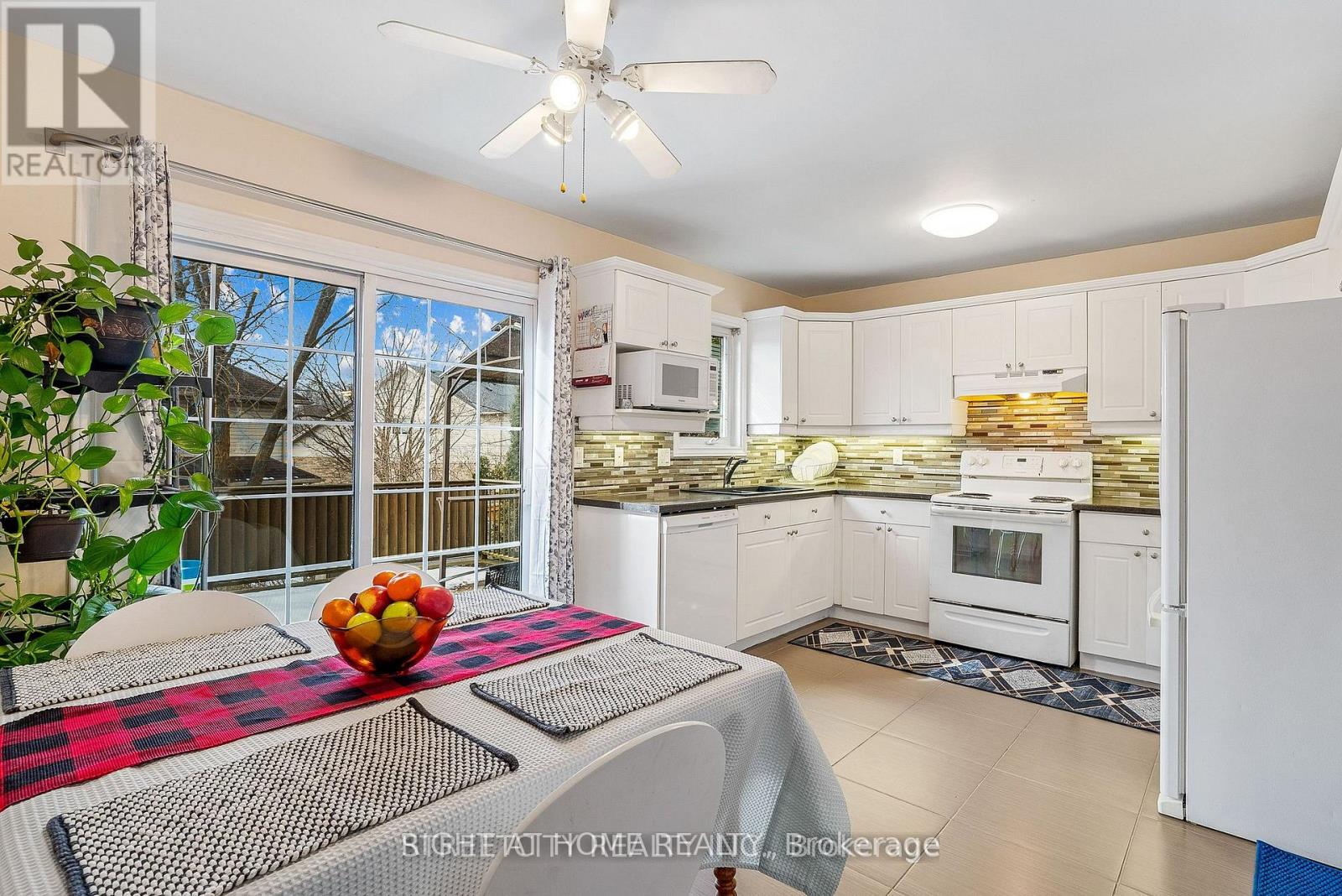 126 MEADOWRIDGE ROAD - 9